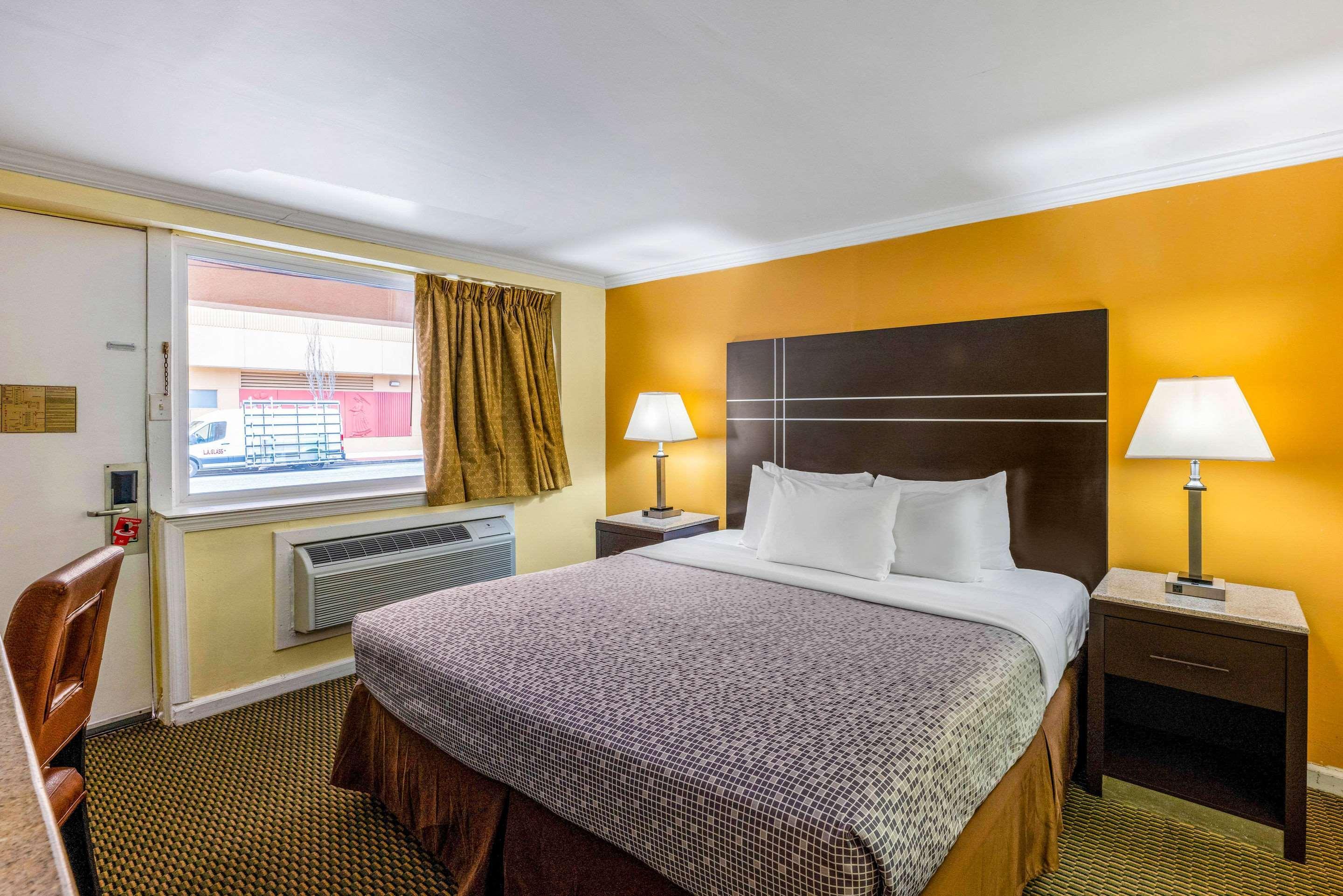 Econo Lodge Beach And Boardwalk أتلانتيك سيتي المظهر الخارجي الصورة