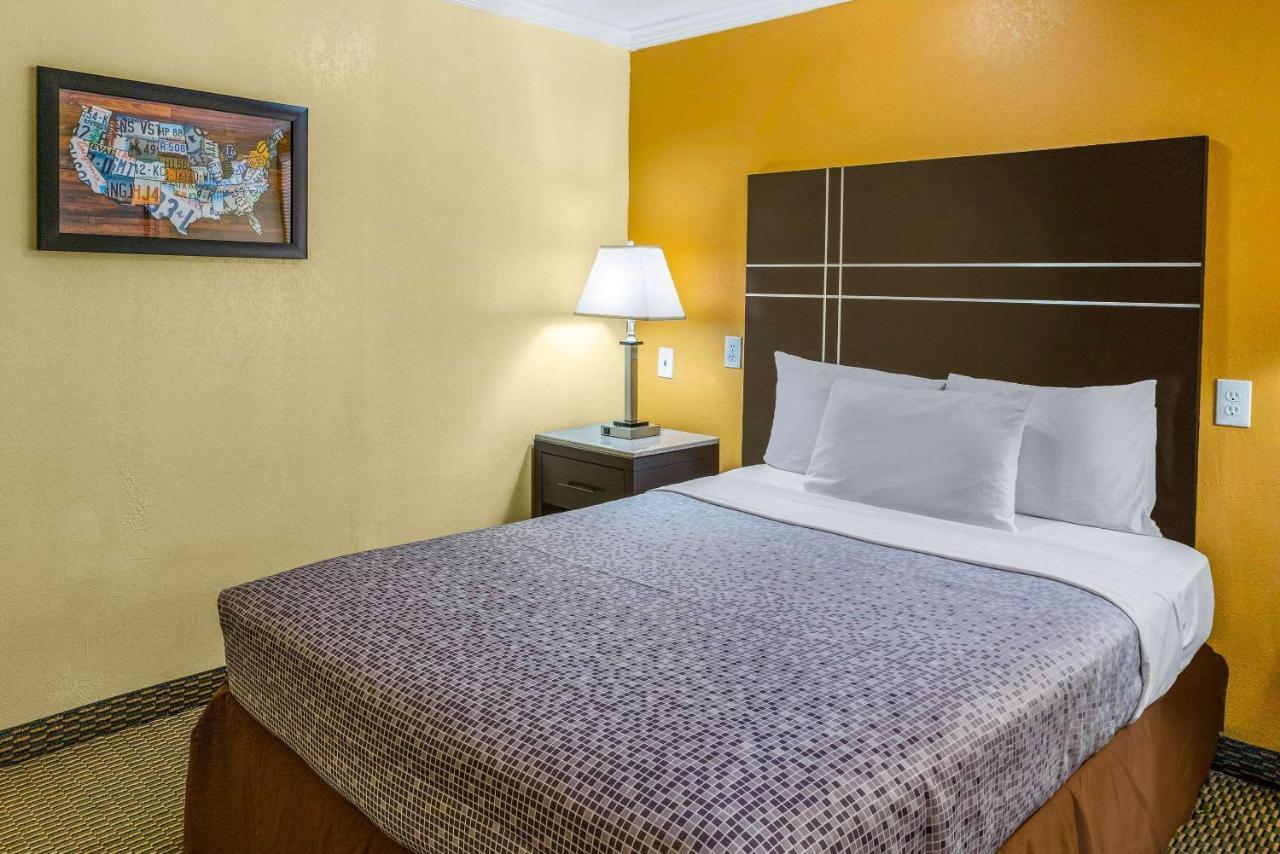 Econo Lodge Beach And Boardwalk أتلانتيك سيتي المظهر الخارجي الصورة